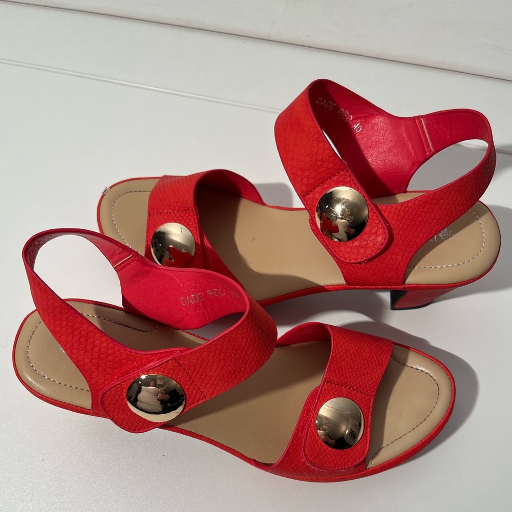 Orange Sandals 🍊
